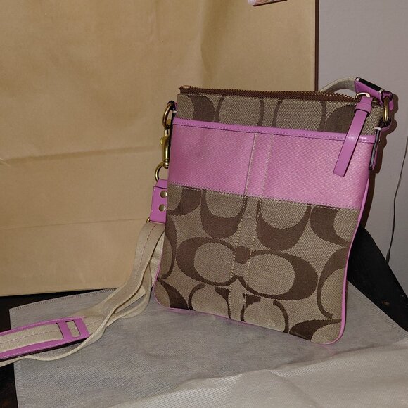 Coach canvas Swingpack with pink detail - Picture 1 of 5